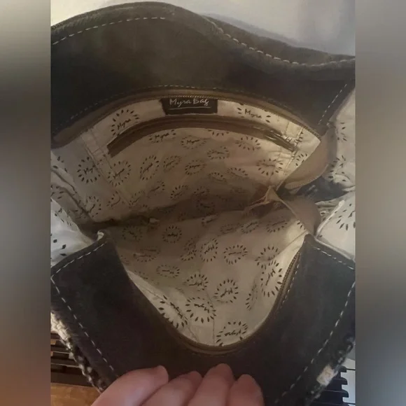 Brand new “Myra” crossbody purse - Picture 3 of 4